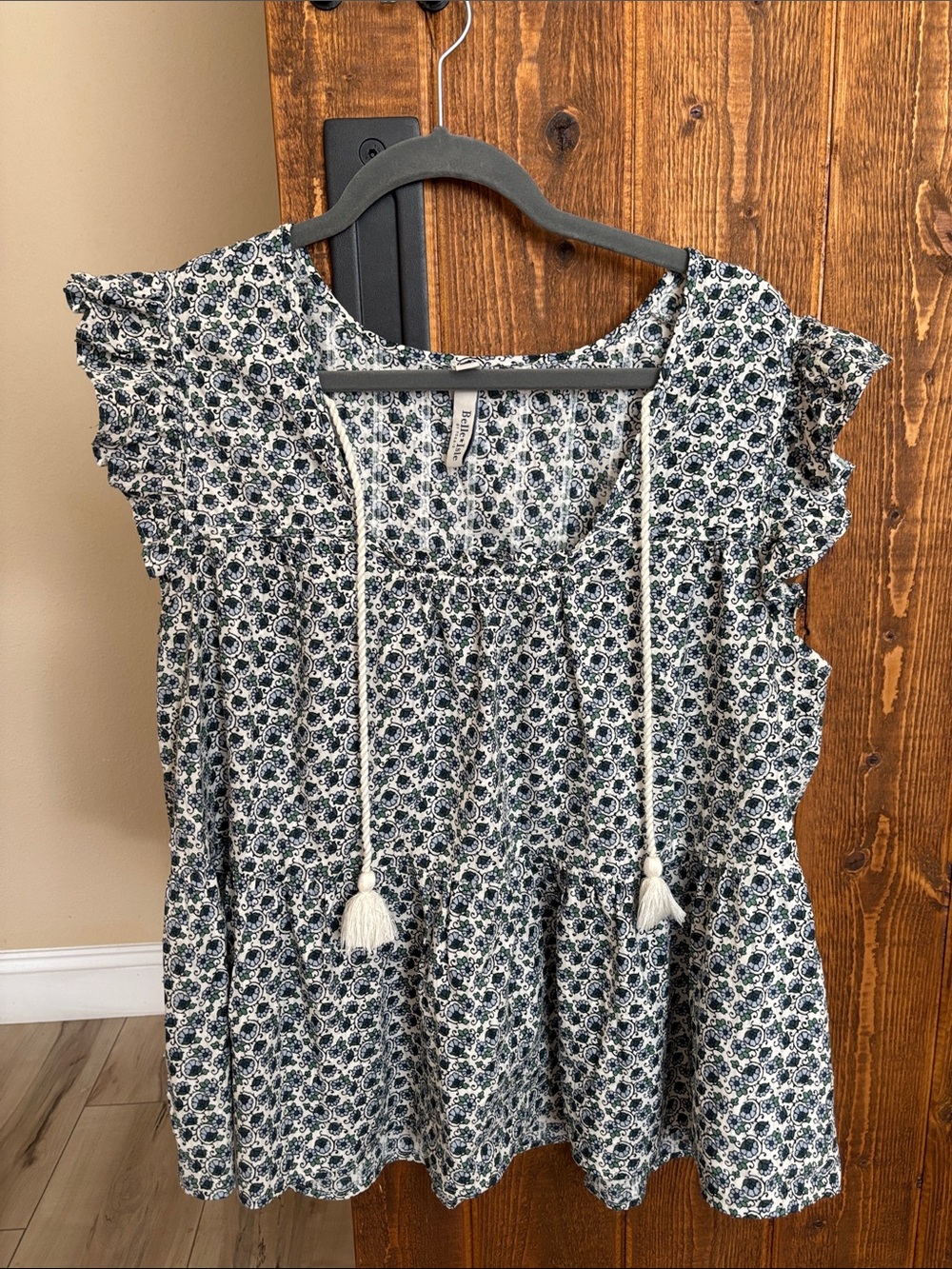 Belle Isle by torrid Floral Tassel Peasant Top - Navy & White